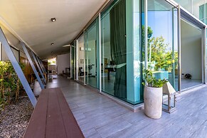 Large Private Pool Villa with 7 BR 7B