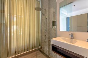 Large Private Pool Villa with 7 BR 7B