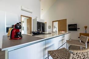 Large Private Pool Villa with 7 BR 7B