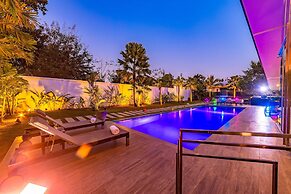 Large Private Pool Villa with 7 BR 7B