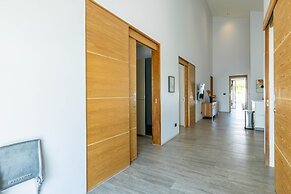 Large Private Pool Villa with 7 BR 7B