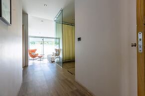 Large Private Pool Villa with 7 BR 7B