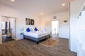 Modern 3 bedroom Pool Villa PG19