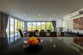 Modern 3 bedroom Pool Villa PG19