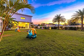 Modern 3 bedroom Pool Villa PG19