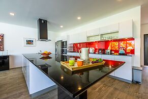 Modern 3 bedroom Pool Villa PG19