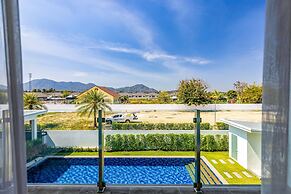 Modern 3 bedroom Pool Villa PG19