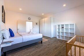 Modern 3 bedroom Pool Villa PG19