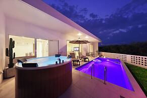 Crystal Villa Bayside