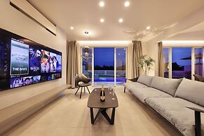 Crystal Villa Bayside