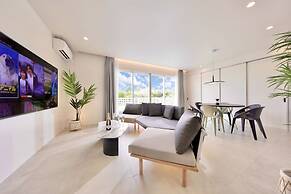 Crystal Villa Bayside