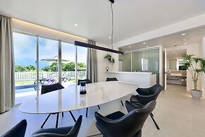 Crystal Villa Bayside