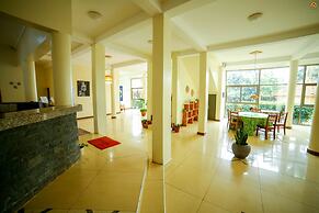 Lakefront Hotel Entebbe