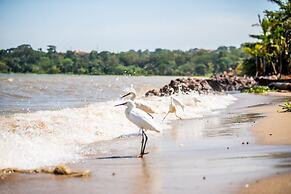 Lakefront Hotel Entebbe