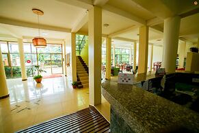 Lakefront Hotel Entebbe