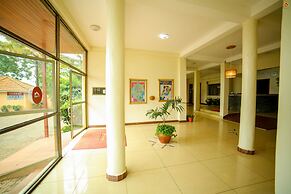 Lakefront Hotel Entebbe