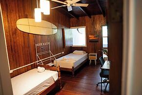 surfhouse pavones