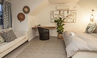Shelbourne Lodge