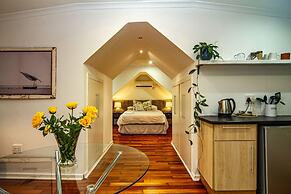 Shelbourne Lodge