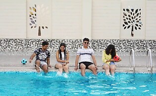 TreeHouse Sunrise Resort & Caravan Park