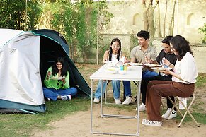 TreeHouse Sunrise Resort & Caravan Park