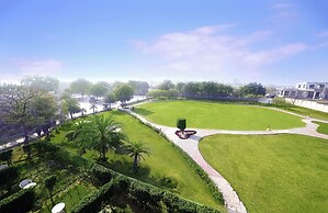 TreeHouse Sunrise Resort & Caravan Park