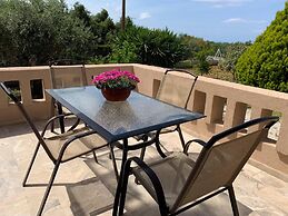 Stunning 3-bedroom Villa Near Malia Beach