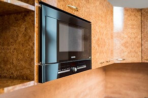 Homaris Boxi Studios