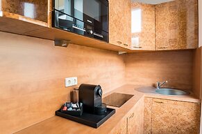 Homaris Boxi Studios