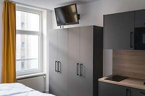 Homaris Boxi Studios