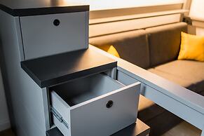 Homaris Boxi Studios