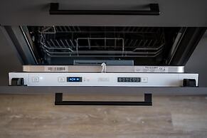 Homaris Boxi Studios