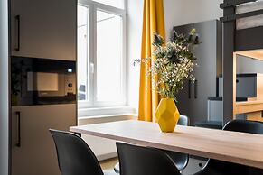 Homaris Boxi Studios