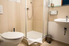 Homaris Boxi Studios