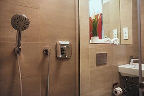 The Rix Studios & Suites