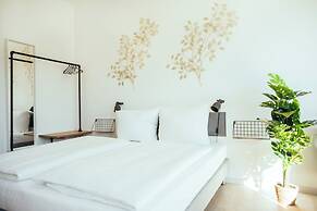 The Rix Studios & Suites