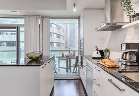 12 York St Condo - Financial District