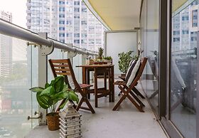 12 York St Condo - Financial District