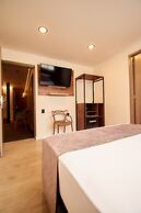 Fence by Bernalo Hotels