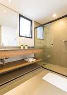 Consolação by Charlie