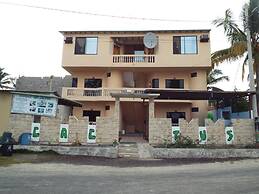 Hospedaje Los Cactus