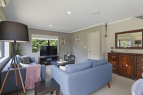 Spacious Family Home -Fully Fenced Yard