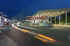 Royal Islander Resort La Plage