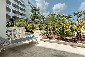 Royal Islander Resort La Plage