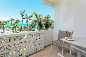 Royal Islander Resort La Plage