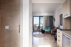 Lines Concept Accommodation