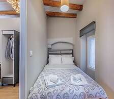 VENETIAN WELL HOUSE by LOC HOSPITALITY