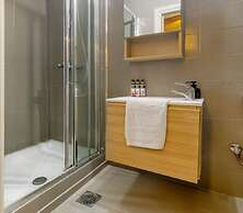 VENETIAN WELL HOUSE by LOC HOSPITALITY