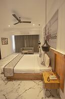 Monarch Montvert Rabale