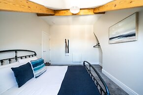 HG Collection - Central Cardiff